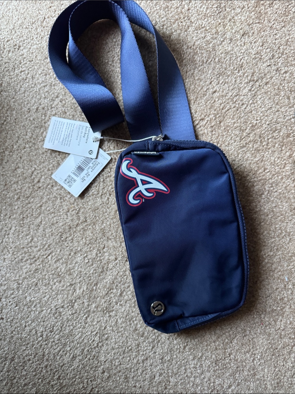 Lululemon Everywhere Belt Bag Atlanta Braves